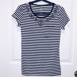 MODERN EMBELLISHED TOP